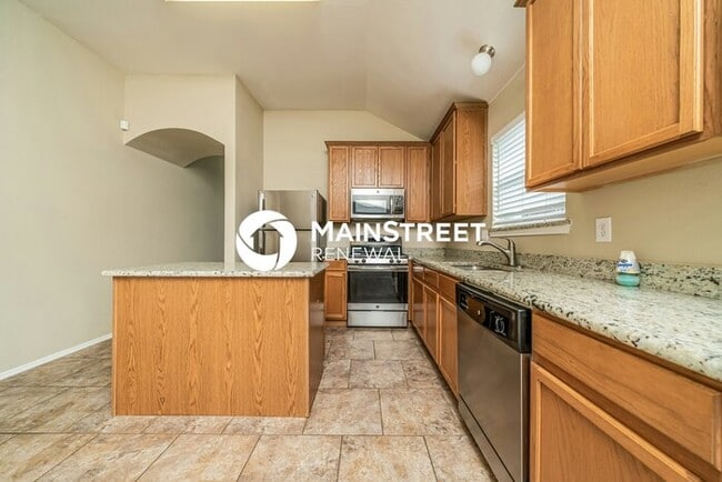 Building Photo - 3 Bedroom Pet-Friendly Home in Arlington, TX with Main Street Renewal