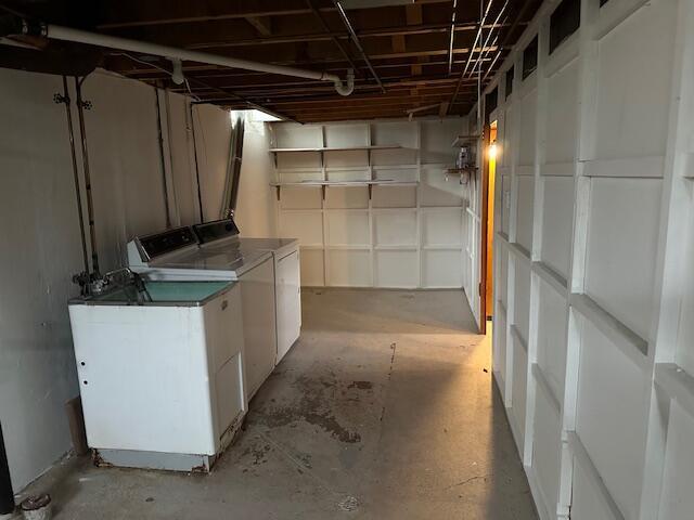 Building Photo - 18547 Hillcrest St