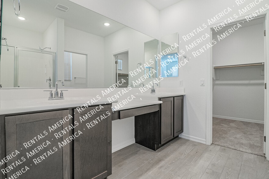 Building Photo - 15175 W Desert Bloom St