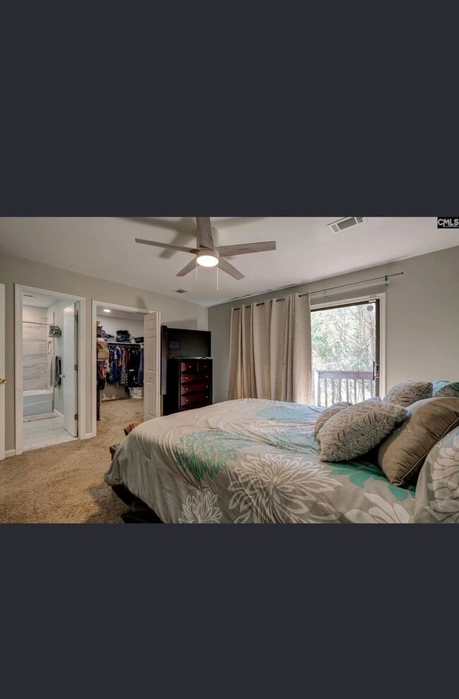 Building Photo - 177 Lionsgate Dr