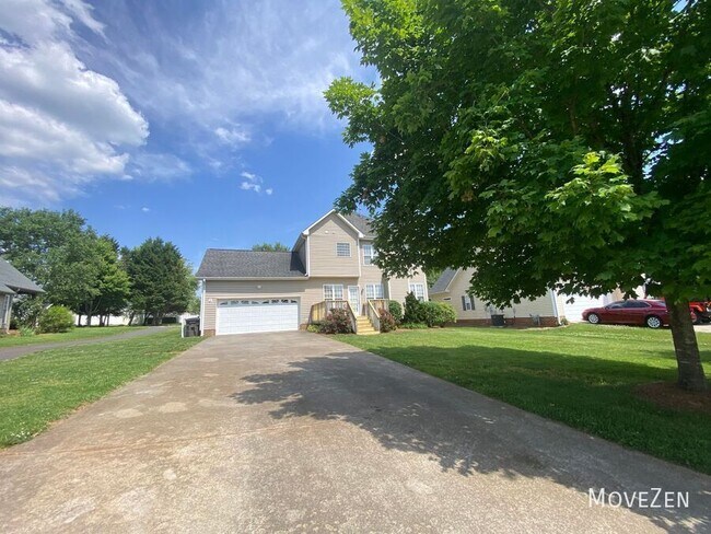 Building Photo - 5808 Chesridge Ln