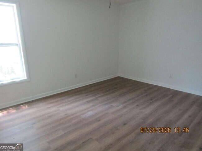 Building Photo - 513 Juniper Way