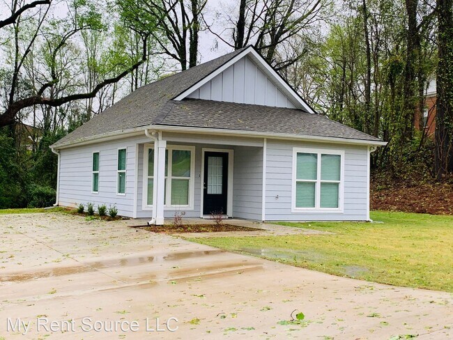 Primary Photo - 2 br, 2 bath House - 105 Oak St