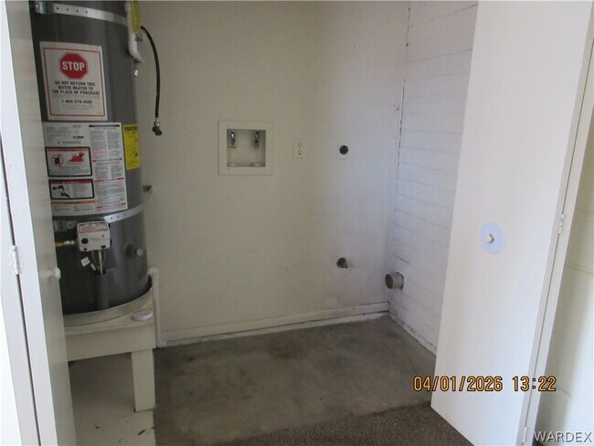 Building Photo - 2821 Karen Ave