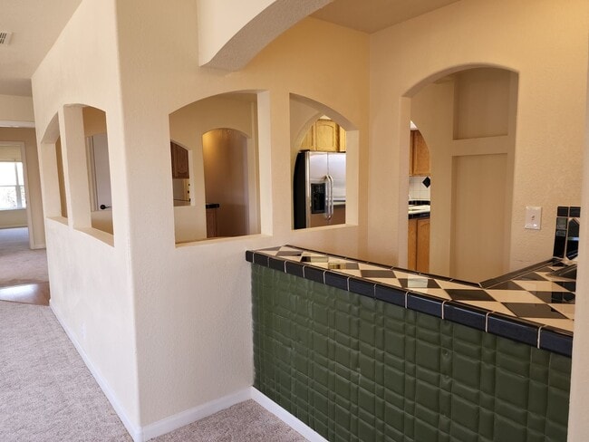 Building Photo - Large manufactured home in Topaz Ranch Estates