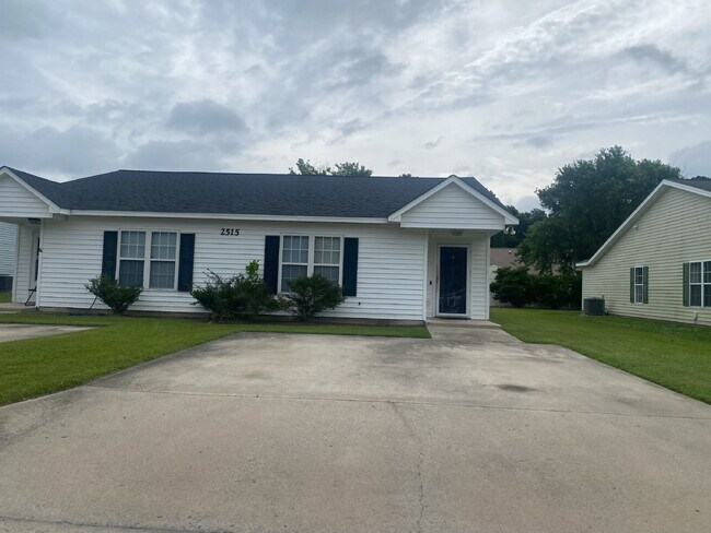 Primary Photo - 2515 East St