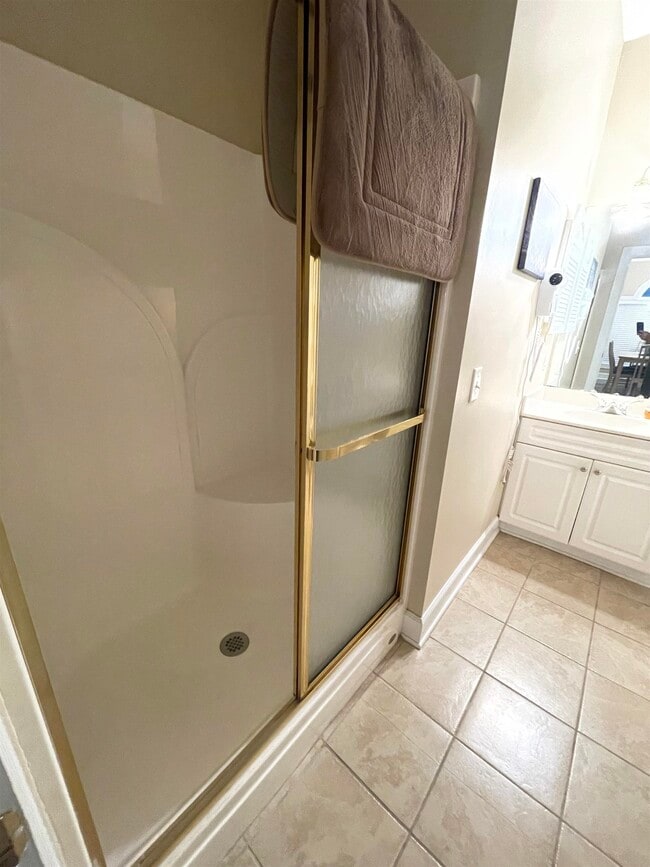 Building Photo - 702 Riverwalk Dr