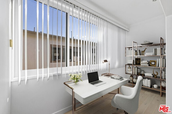 Building Photo - 2623 4th St