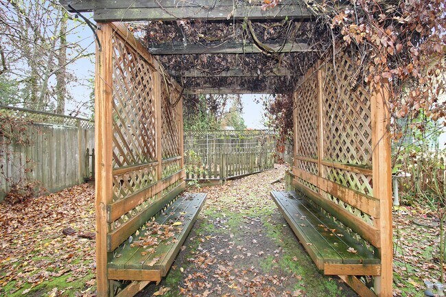 Building Photo - 5764 SW Kimball Ct