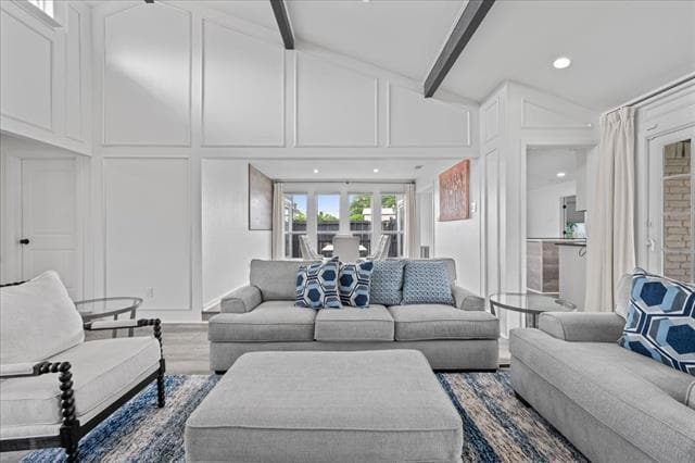 Building Photo - 3925 Greenhills Ct