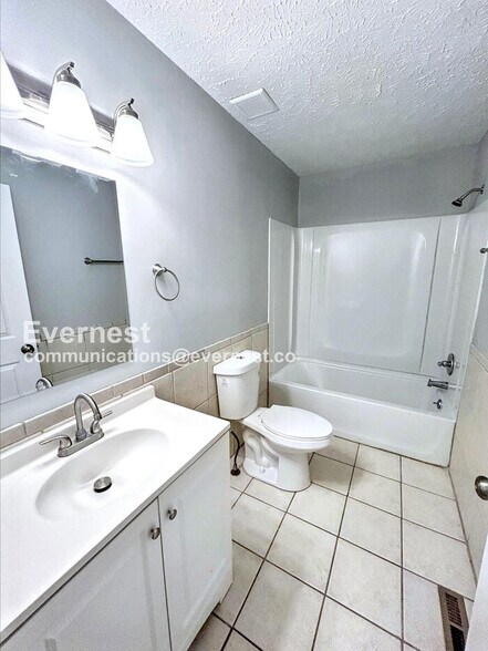 Building Photo - 405 Pleasant Run Rd