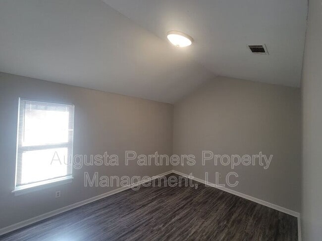 Building Photo - 119 Chalet North CT