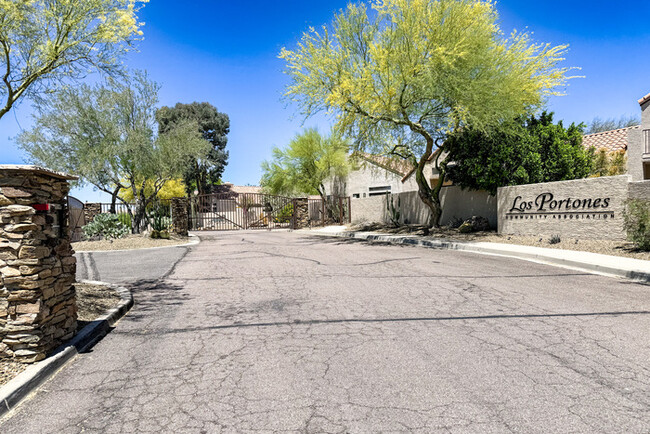 Building Photo - House in Gated Community in North Scottsda...