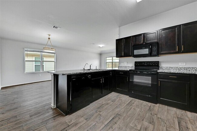 Building Photo - 5800 Shanjia Dr