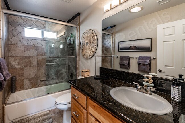 Building Photo - FURNISHED POOL HOME