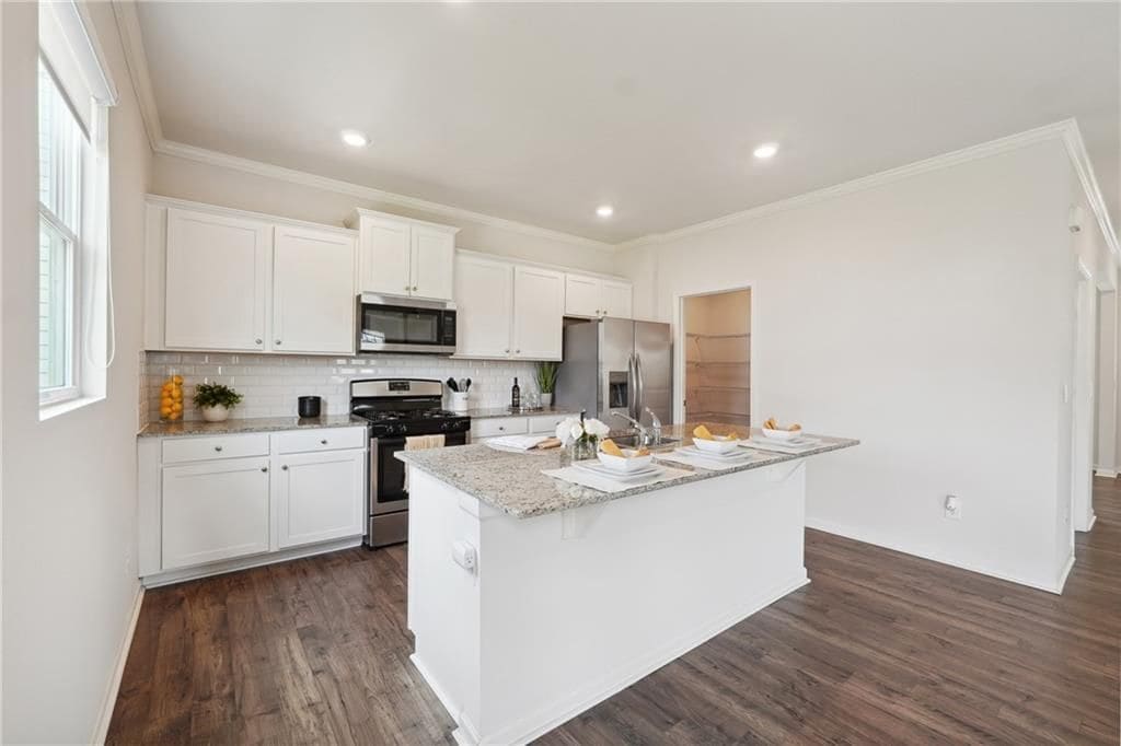 Building Photo - 100 Fernbrook Trl