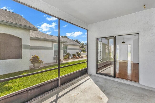 Building Photo - 5831 Plumtree Ct