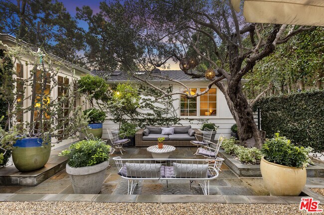 Building Photo - 163 Acari Dr