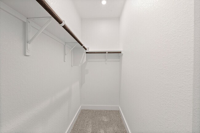 Building Photo - Modern Comfort Meets Style in Hartrick Ranch