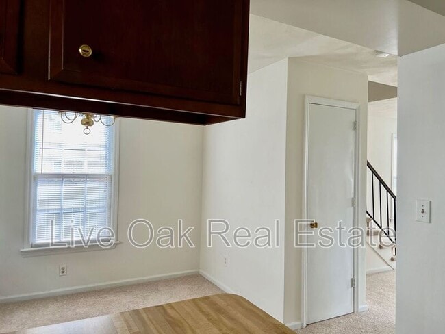 Building Photo - 1317 Cypress Ave