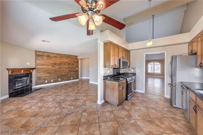 Building Photo - 3024 N Red Bay Way