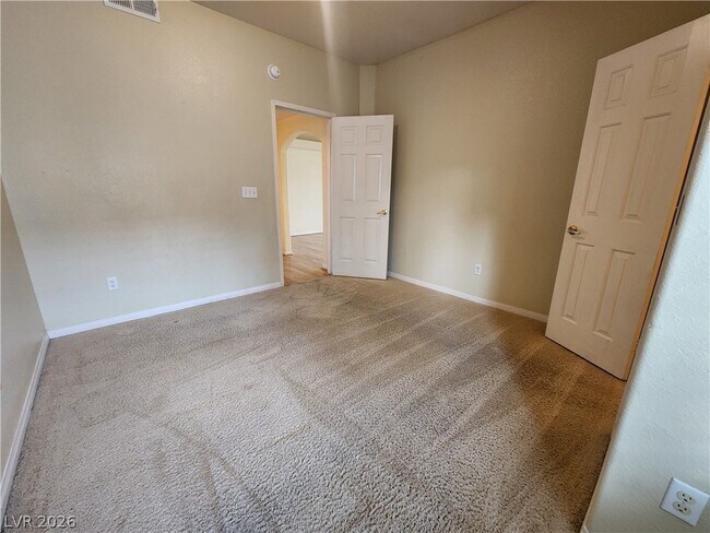 Building Photo - 509 Indian Bluff St