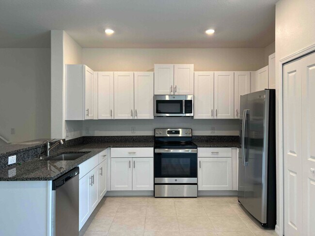 Building Photo - 32051 Powderpuff Mimosa Dr