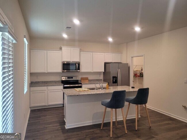 Building Photo - 2021 Vidalia Ct