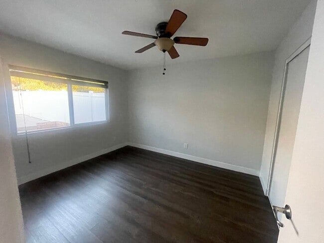 Building Photo - 1339 Monserate Ave