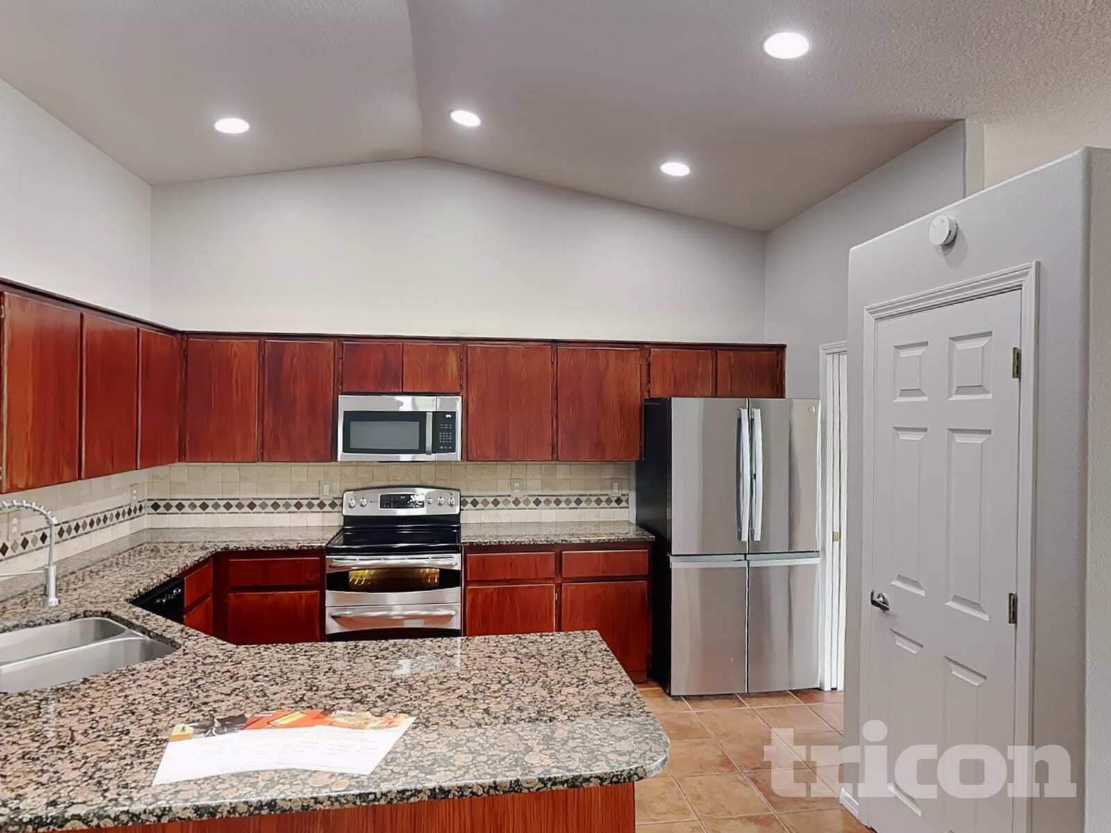 Building Photo - 16312 NE 12th St