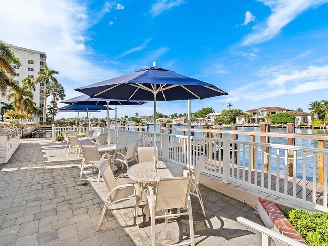 Building Photo - 3300 S Ocean Blvd