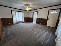 Building Photo - 2034 Sinclair Ave NE