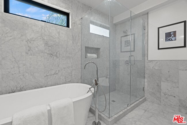 Building Photo - 11706 Charnock Rd