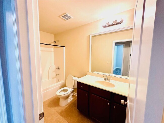 Building Photo - 13364 Canary Ln