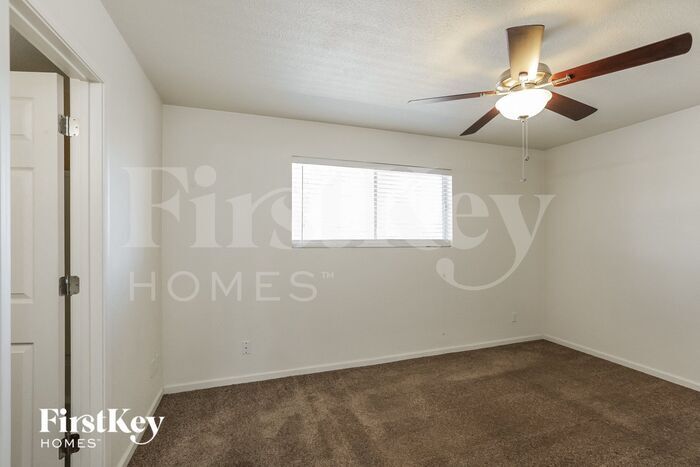 Building Photo - 9608 N 43rd Dr