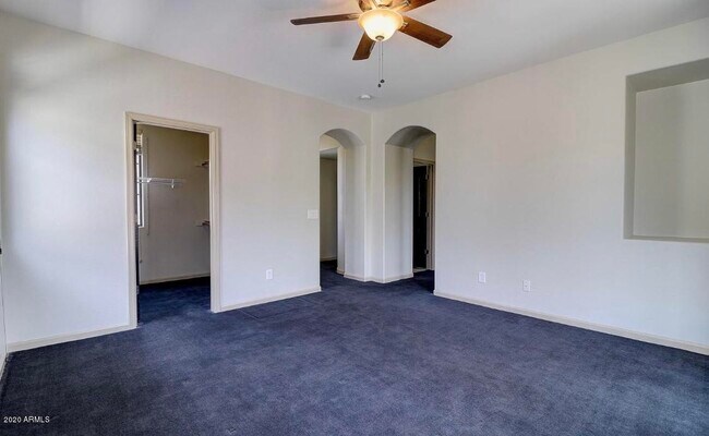 Building Photo - 2347 W Dusty Wren Dr