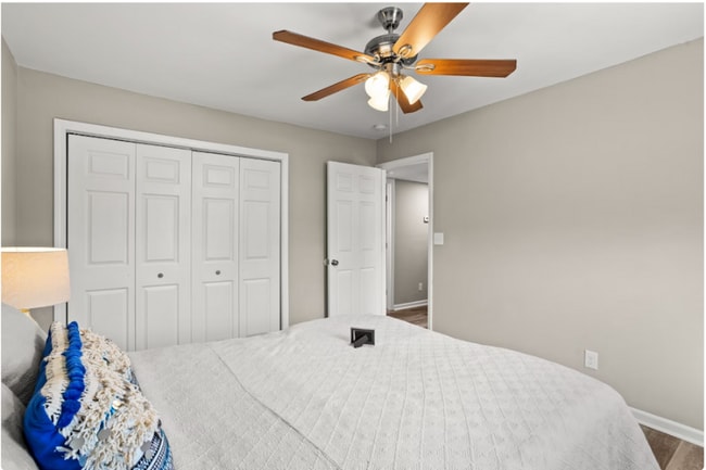 Building Photo - 110 Greenforest Cir