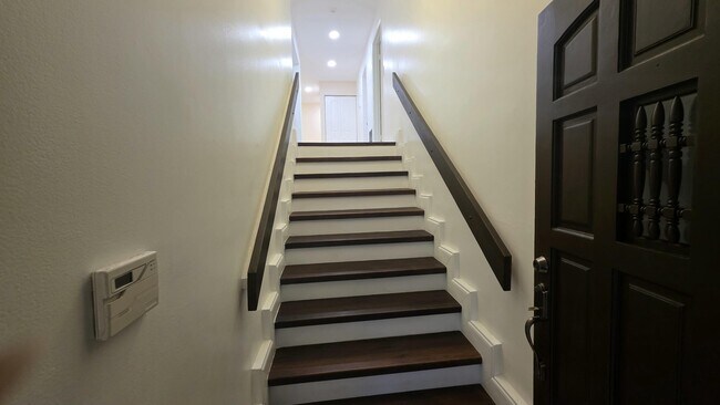 Building Photo - 7743 La Mirada Dr