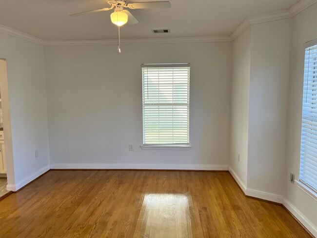 Building Photo - 4390 Harvest Ln