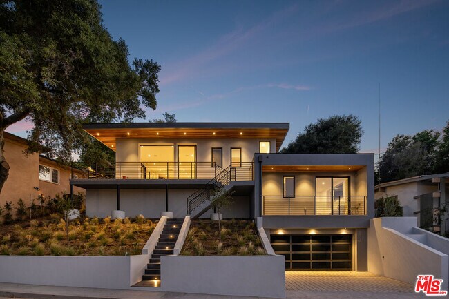 Building Photo - 3616 Cadman Dr
