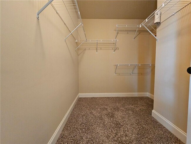 Building Photo - 2792 Misty Ivy Dr
