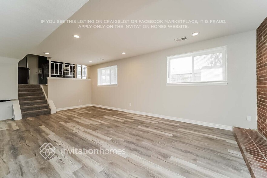 Building Photo - 11029 Eudora Cir