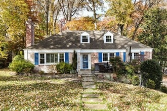 Building Photo - 3061 N Oakland St