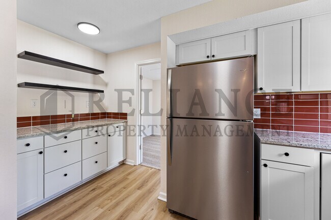 Building Photo - 2449 W 25th St N