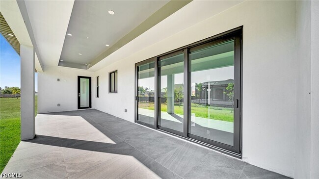 Building Photo - 1521 NW 37th Ave