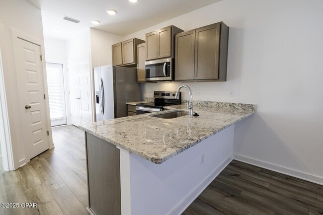 Building Photo - 5860 Tyndall Pkwy