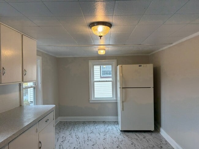 Building Photo - Charming House in the Borough