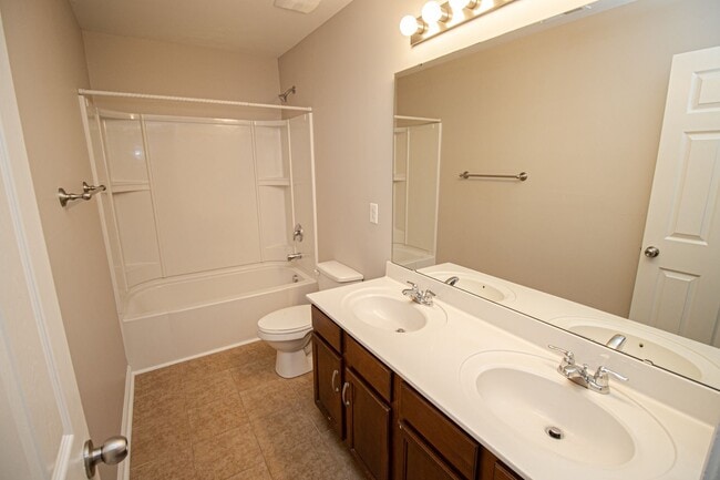 Building Photo - (Coming Soon) Beautiful 4 Bedroom Home in ...