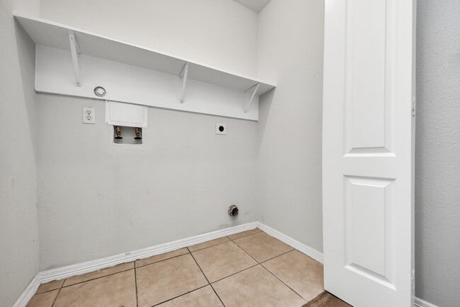 Building Photo - 21940 Rayford Rd