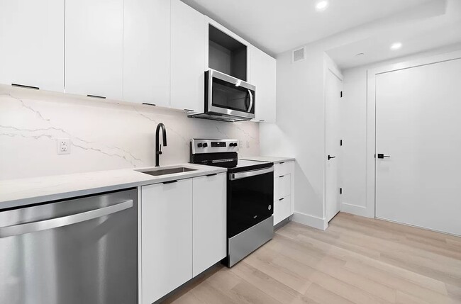 Building Photo - 215 East 124th Street
